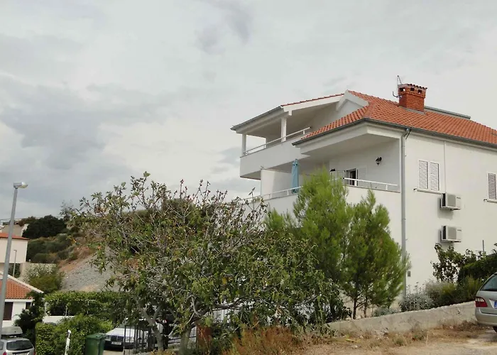 In - Sibenik Riviera 36596 פרימוסטן